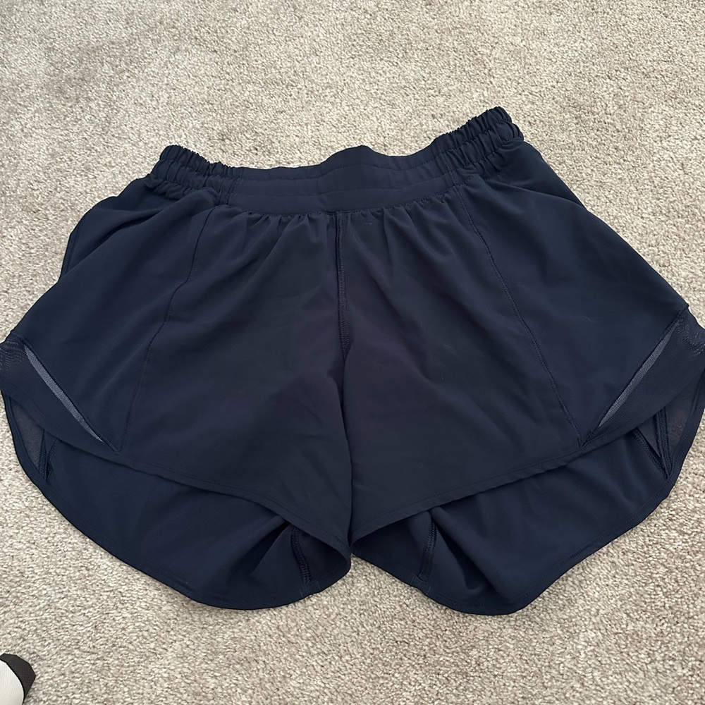 Lululemon Size 6 Navy Hotty hot shorts